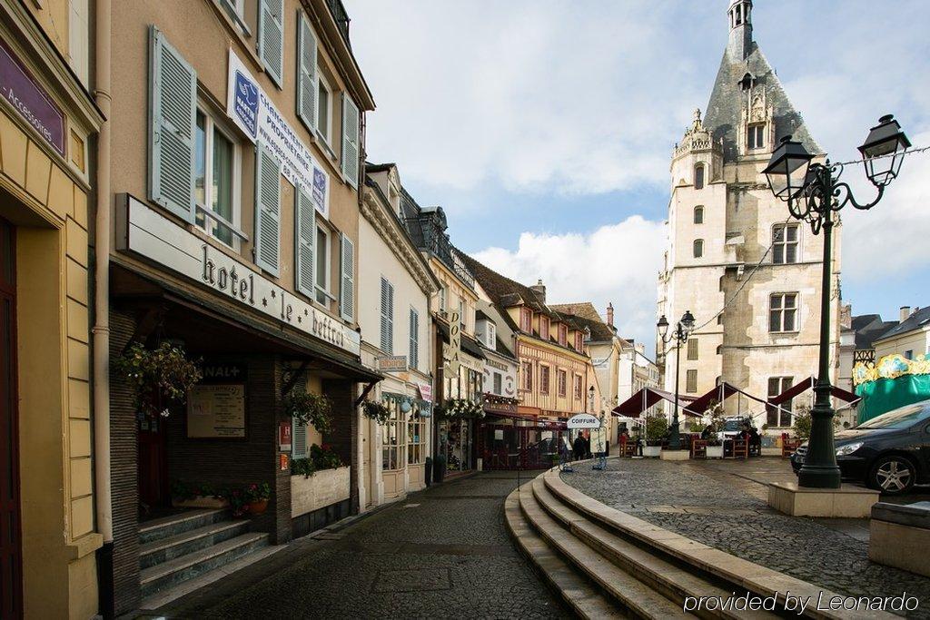 Hotel Le Beffroi Дре Екстер'єр фото