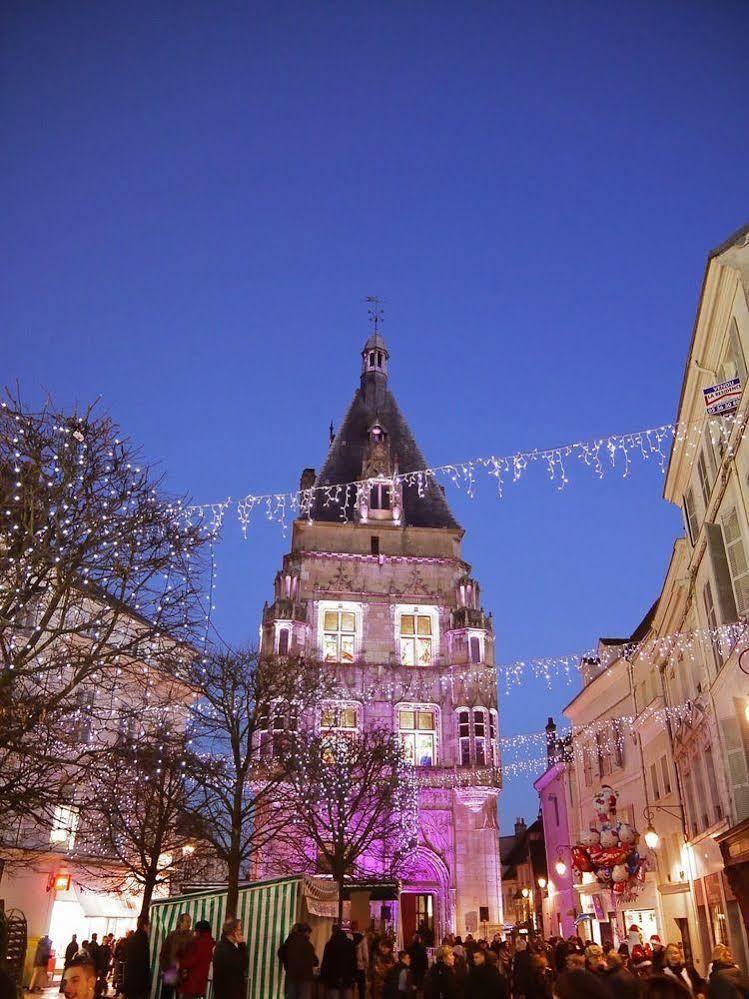 Hotel Le Beffroi Дре Екстер'єр фото